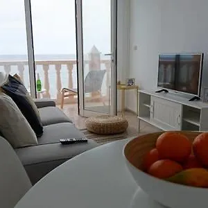 apartamentos-rocamar-el-medano.in-canary-islands.com/