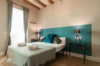 ברצלונה Weflating Suites Sant Antoni Market דירה