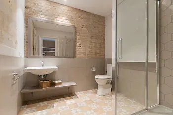 ברצלונה Weflating Suites Sant Antoni Market 0*,  ספרד