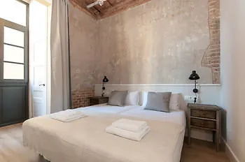 דירה ברצלונה Weflating Suites Sant Antoni Market ספרד
