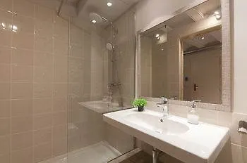 דירה ברצלונה Weflating Suites Sant Antoni Market ספרד