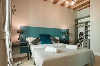 ברצלונה Weflating Suites Sant Antoni Market דירה