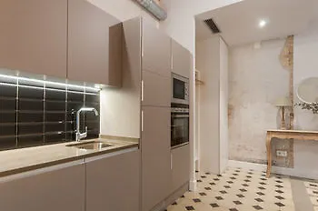 Apartment Weflating Suites Sant Antoni Market Barcelona Spain