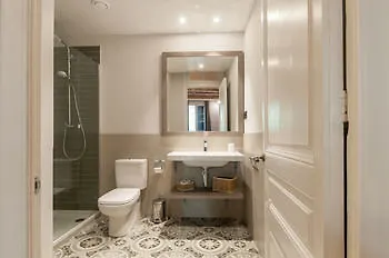 Apartment Weflating Suites Sant Antoni Market Barcelona Spain
